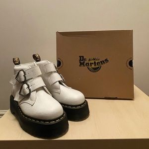 Dr Marten Devon White Platform US 6!